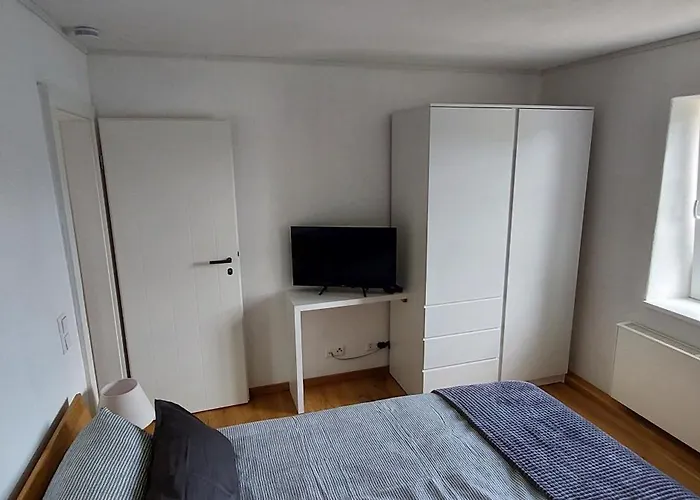 Denkmalgeschuetztes In Der Suedeifel - Hazen *